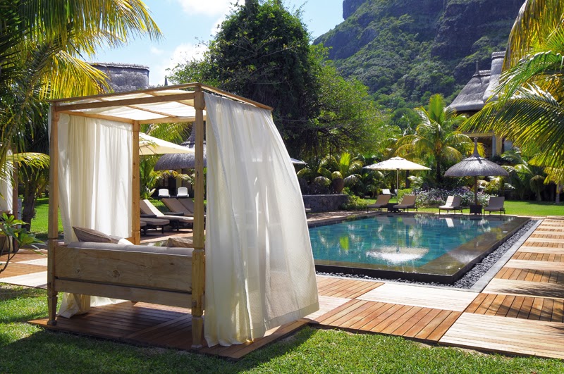 Piscina Hotel Dinarobin